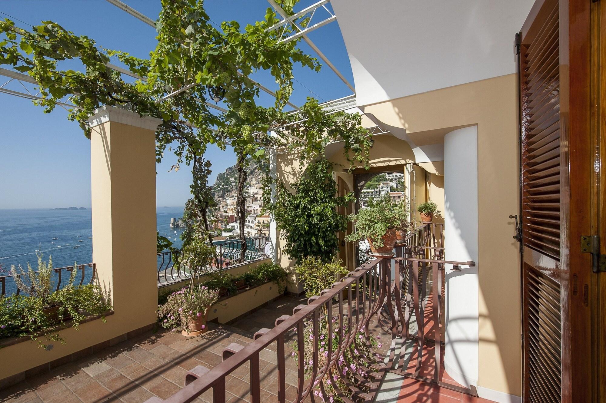 Albergo California Positano Eksteriør billede